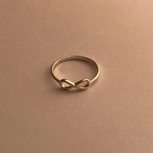 Infinity ring